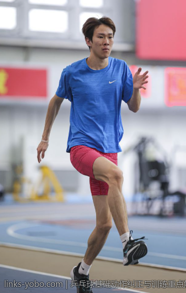 乒乓球基础动作纠正与训练重点解析